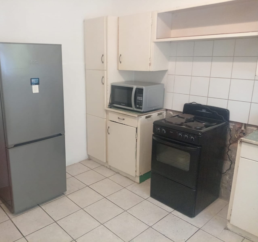 To Let 2 Bedroom Property for Rent in Richmond Estate Western Cape